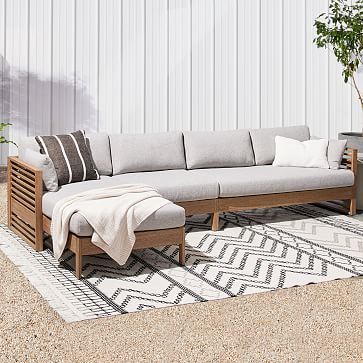 Creating the Perfect Outdoor Lounge Area with a Sectional Sofa