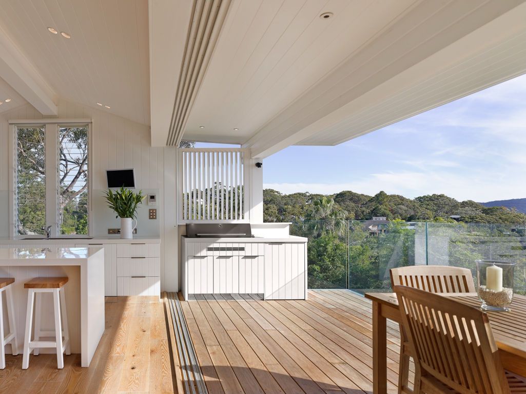 Creating the Perfect Outdoor Retreat with Stylish Decking