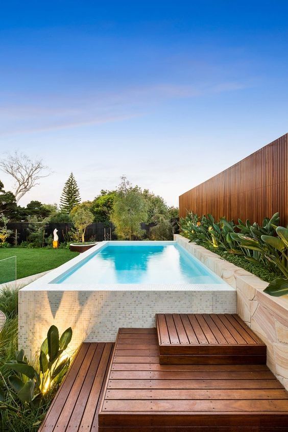 Creating the Perfect Poolside Oasis: Patio Ideas for Your Outdoor Retreat