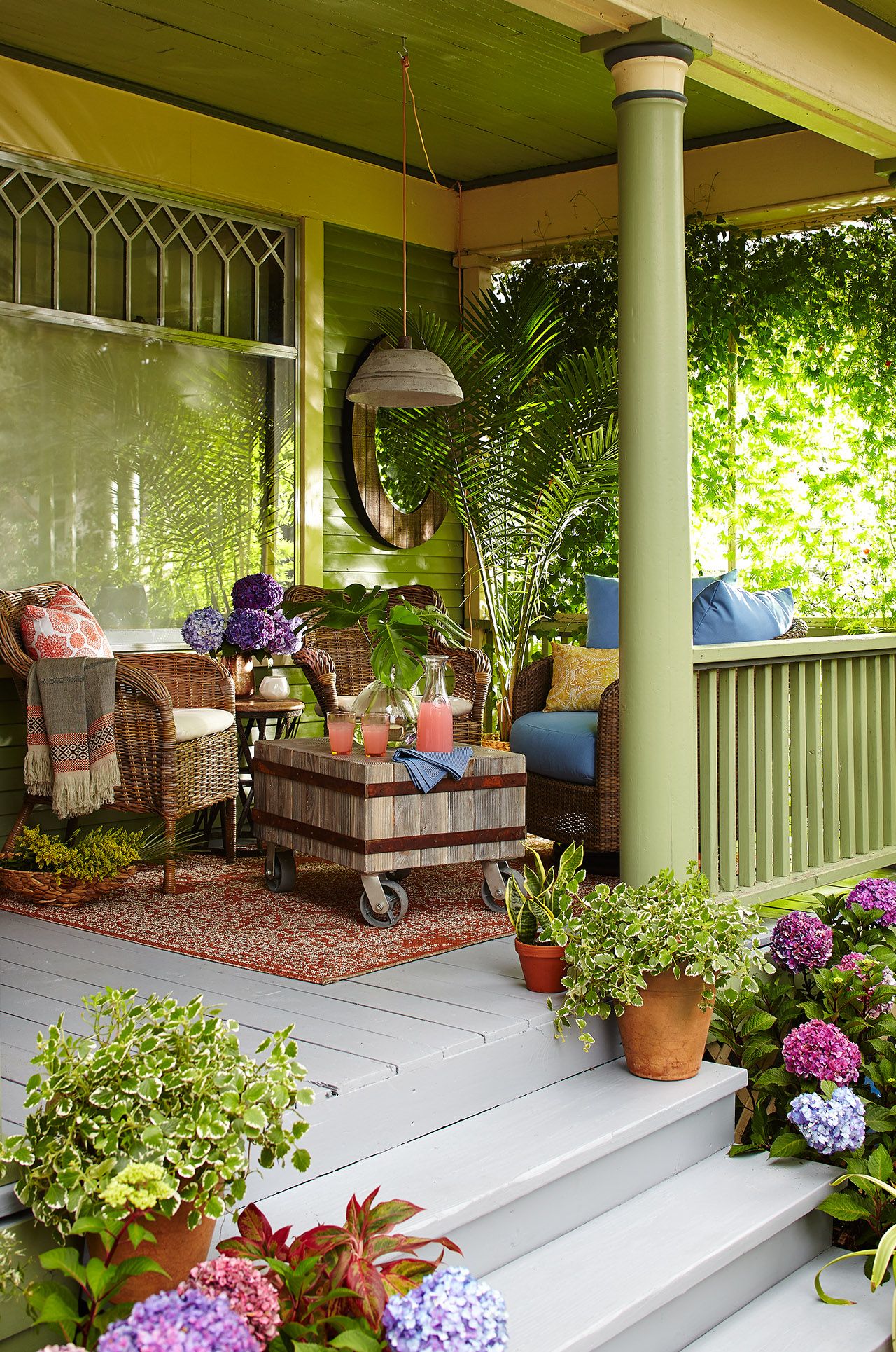 Creative Back Porch Ideas for Your Outdoor Space