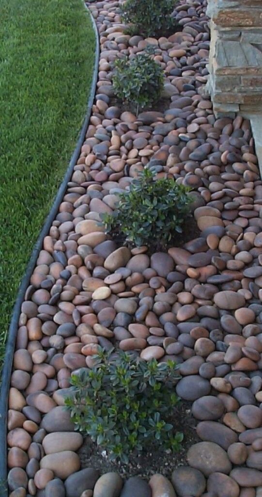 backyard ideas with rocks