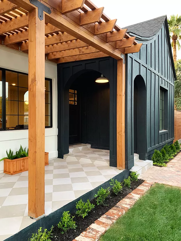 Creative Front Porch Designs to Elevate Your Home’s Curb Appeal