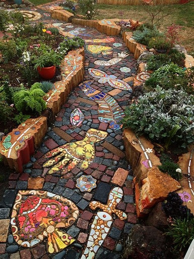 Creative Garden Path Designs to Enhance Your Outdoor Space