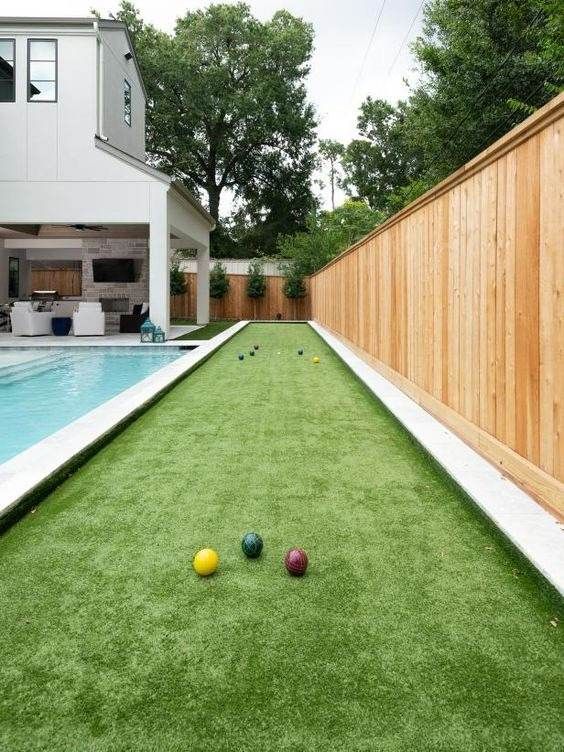 Creative Ideas for Tiny Side Yards