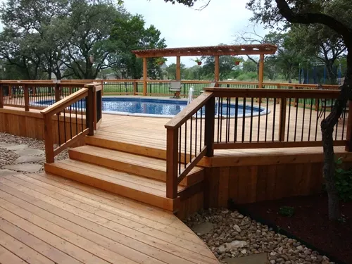 Creative Oval Pool Deck Design Ideas for Your Outdoor Oasis