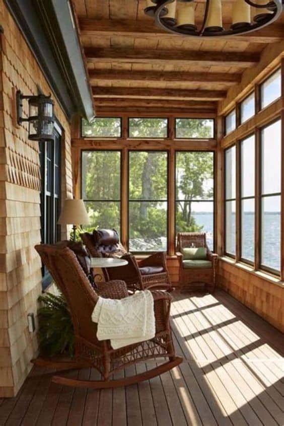 Designing the Perfect Screened-In Porch: Tips and Inspiration