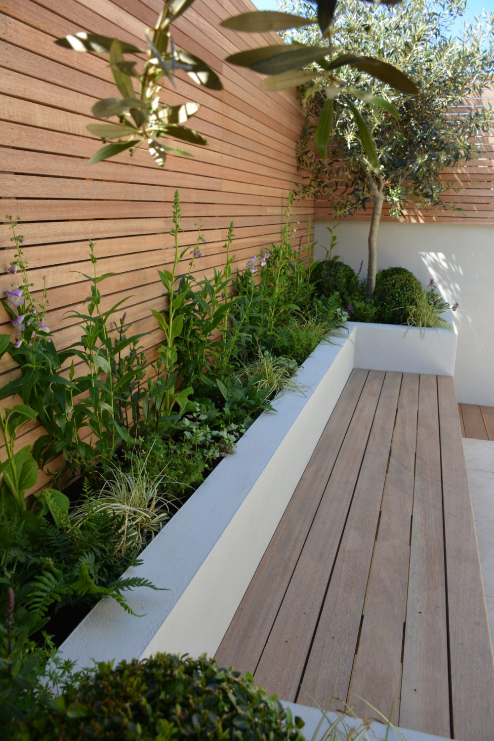 Creative Seating Options for Your Garden