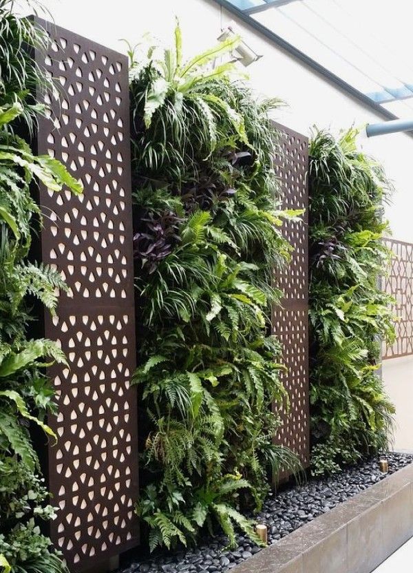 Creative Solutions for Creating Charming Garden Walls