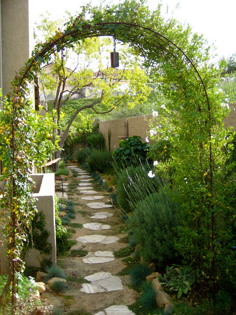 Creative Solutions for Maximizing Side Yard Space
