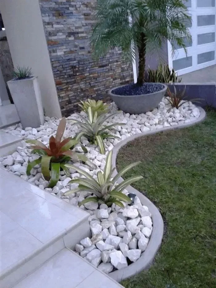 Creative Solutions for Utilizing Small Garden Corners