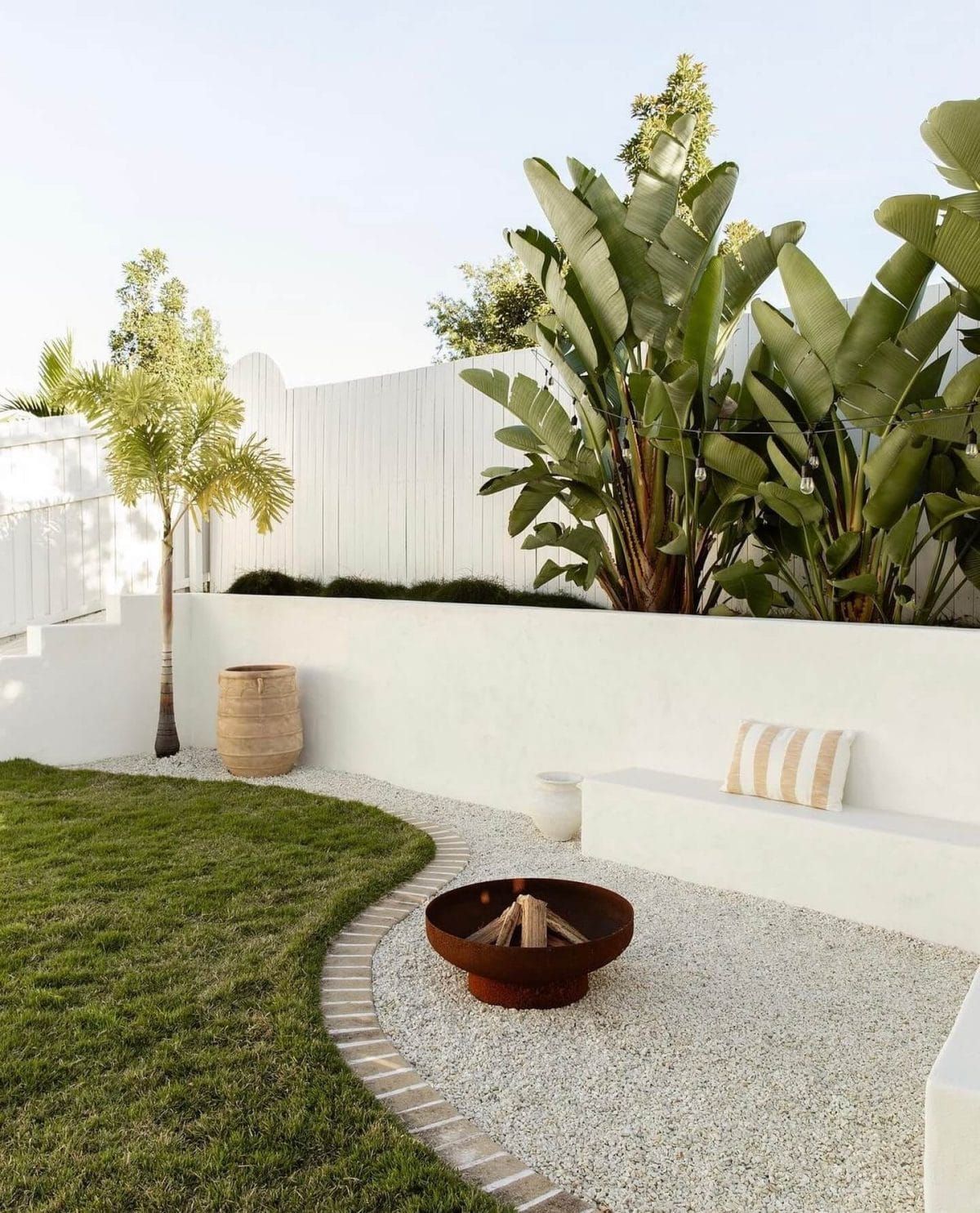 Creative Ways to Achieve Stunning Landscaping on a Tight Budget