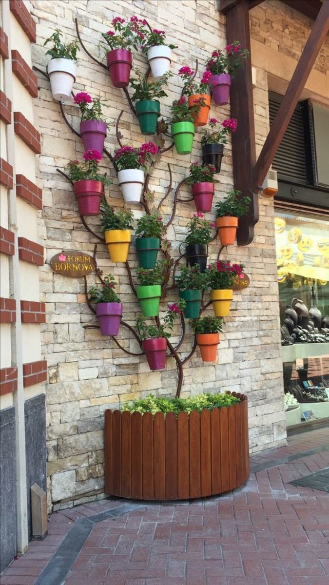 Creative Ways to Decorate Your Garden with Homemade Crafts
