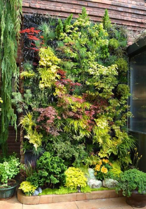 Creative Ways to Design Your Garden Walls With Style