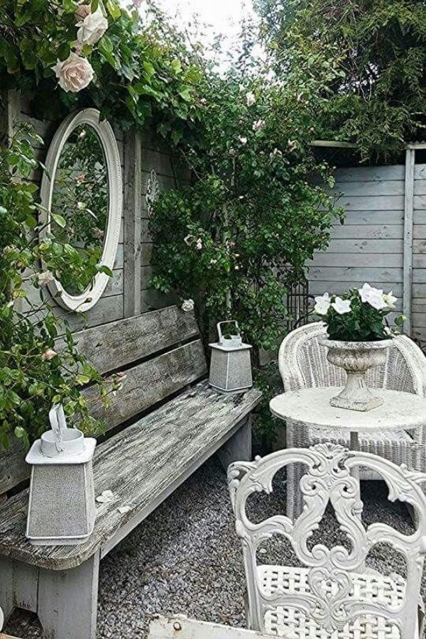 Creative Ways to Enhance Your Garden with Beautiful Decor