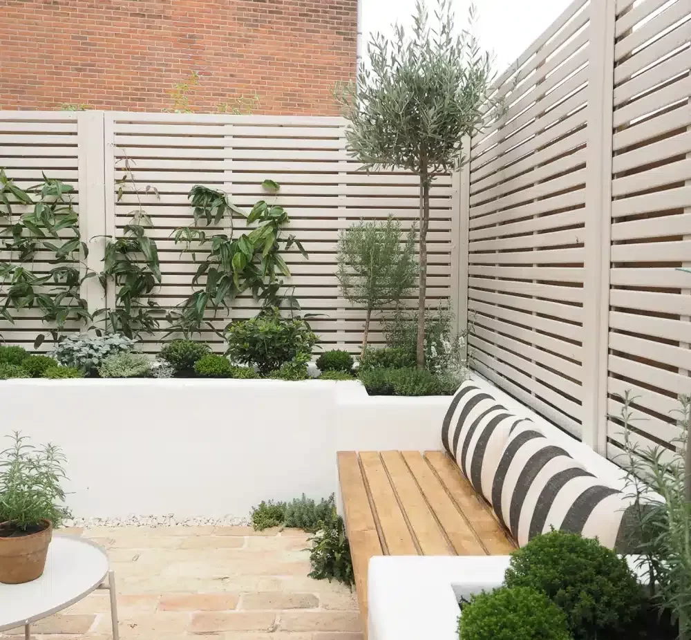 Creative Ways to Enhance Your Garden with Beautiful Walls