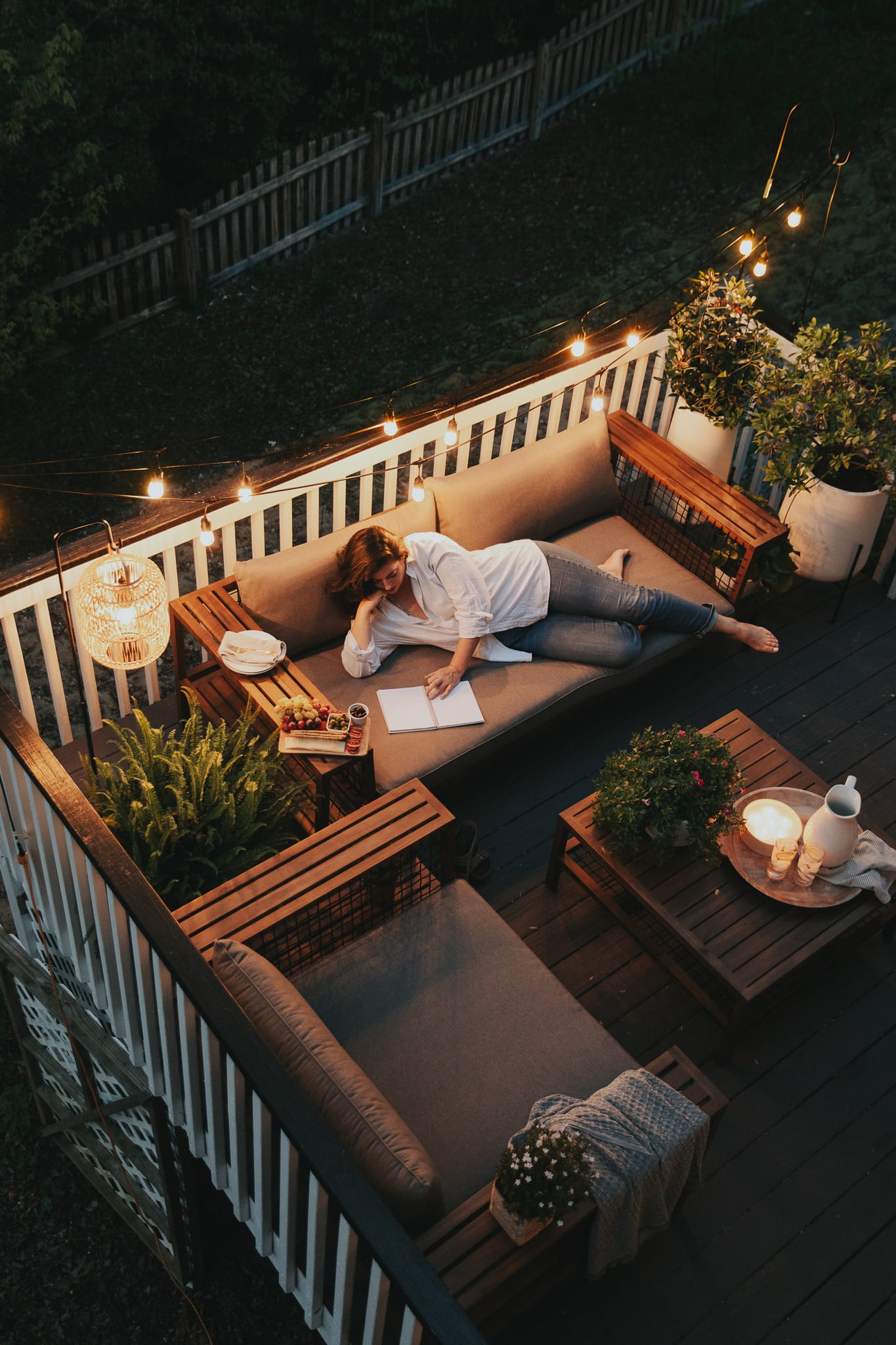 Creative Ways to Spruce Up Your Deck with Decor