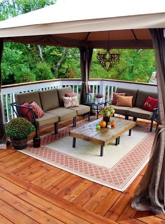 Creative Ways to Spruce Up Your Outdoor Deck