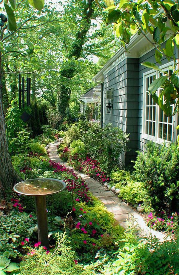 Creative Ways to Transform Your Side Yard into a Beautiful Outdoor Oasis