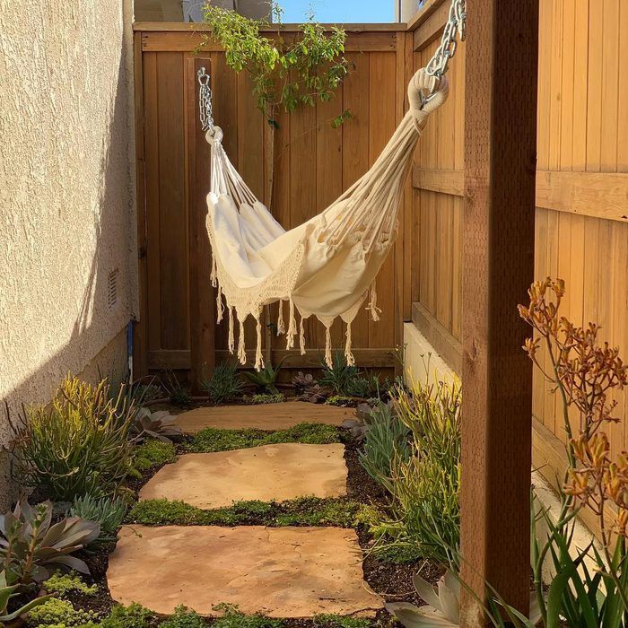 Creative Ways to Transform Your Side Yard into a Charming Outdoor Oasis