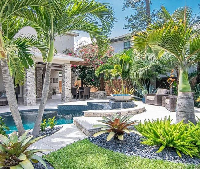 Creative and Eye-Catching Poolside Landscaping Ideas