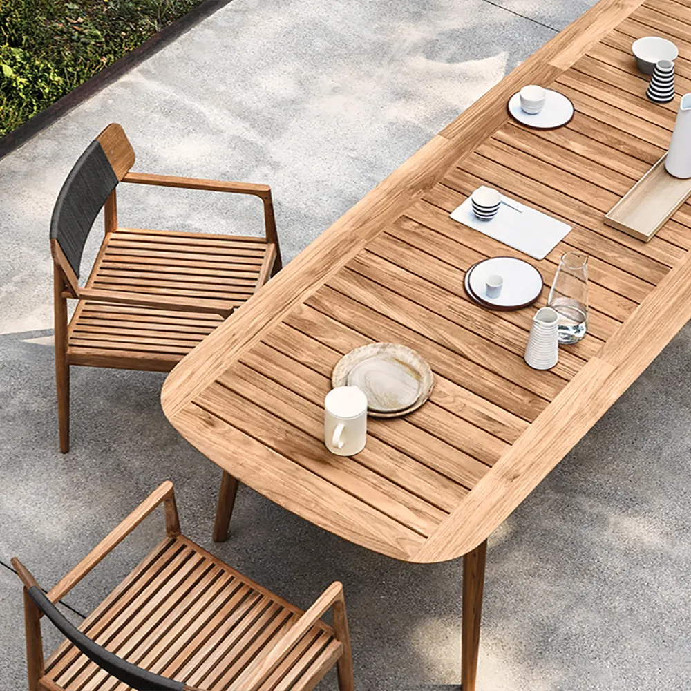Elegant Outdoor Dining with a Stylish Patio Table
