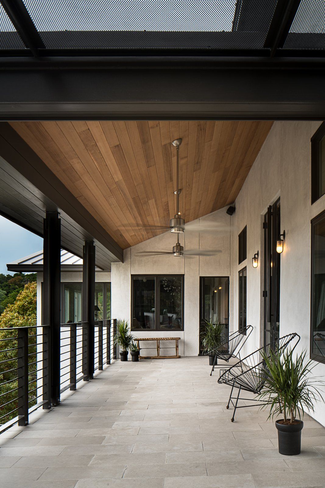 Elegant Roofed Outdoor Spaces: The Beauty of Covered Decks