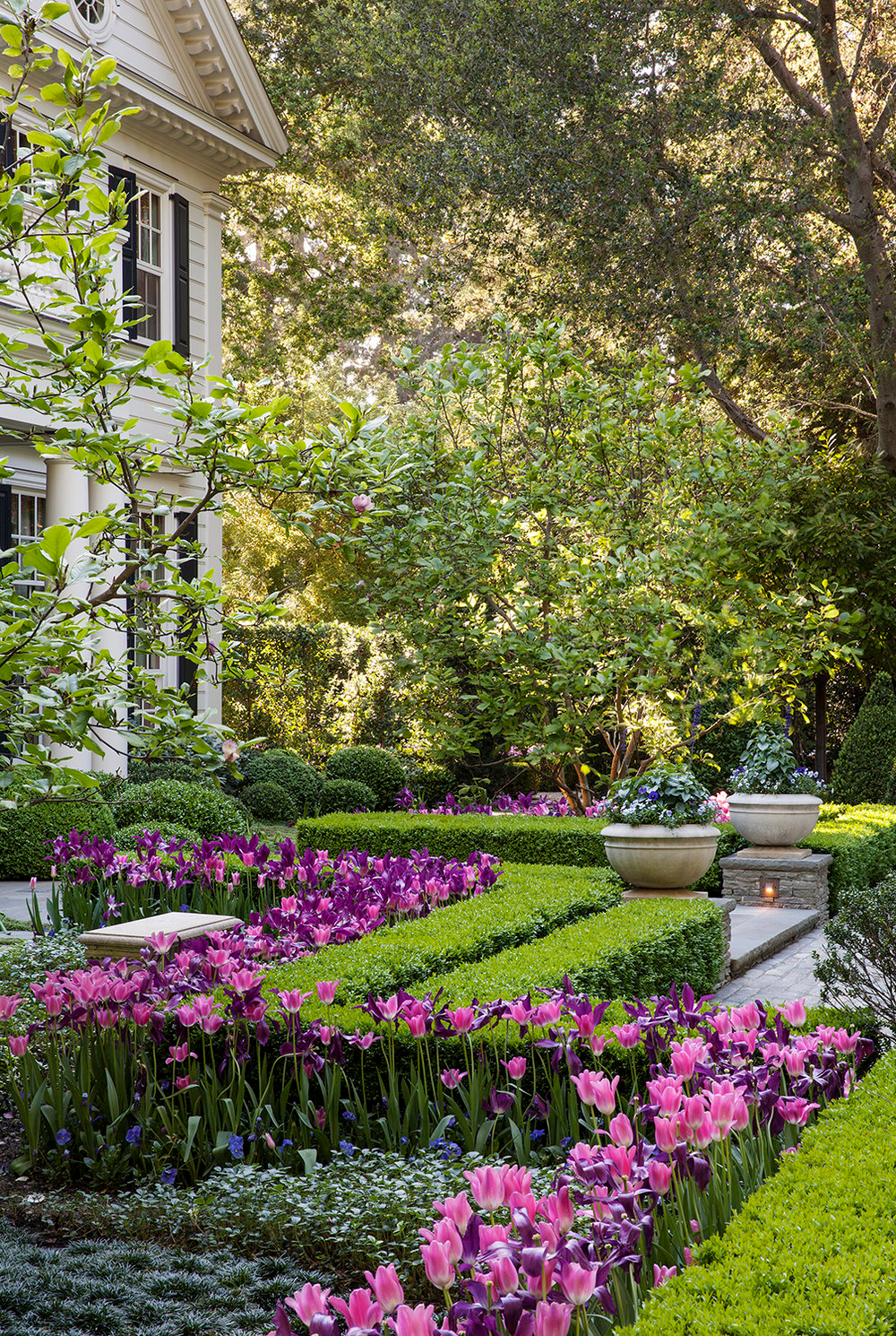 Elegant and Timeless Formal Garden Design: A Guide to Creating a Stunning Outdoor Space