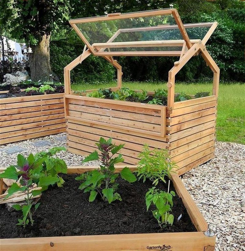 Elevated Container Gardening: A Green Thumb’s Dream