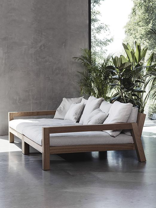 Embracing the Beauty of Wooden Outdoor Furniture