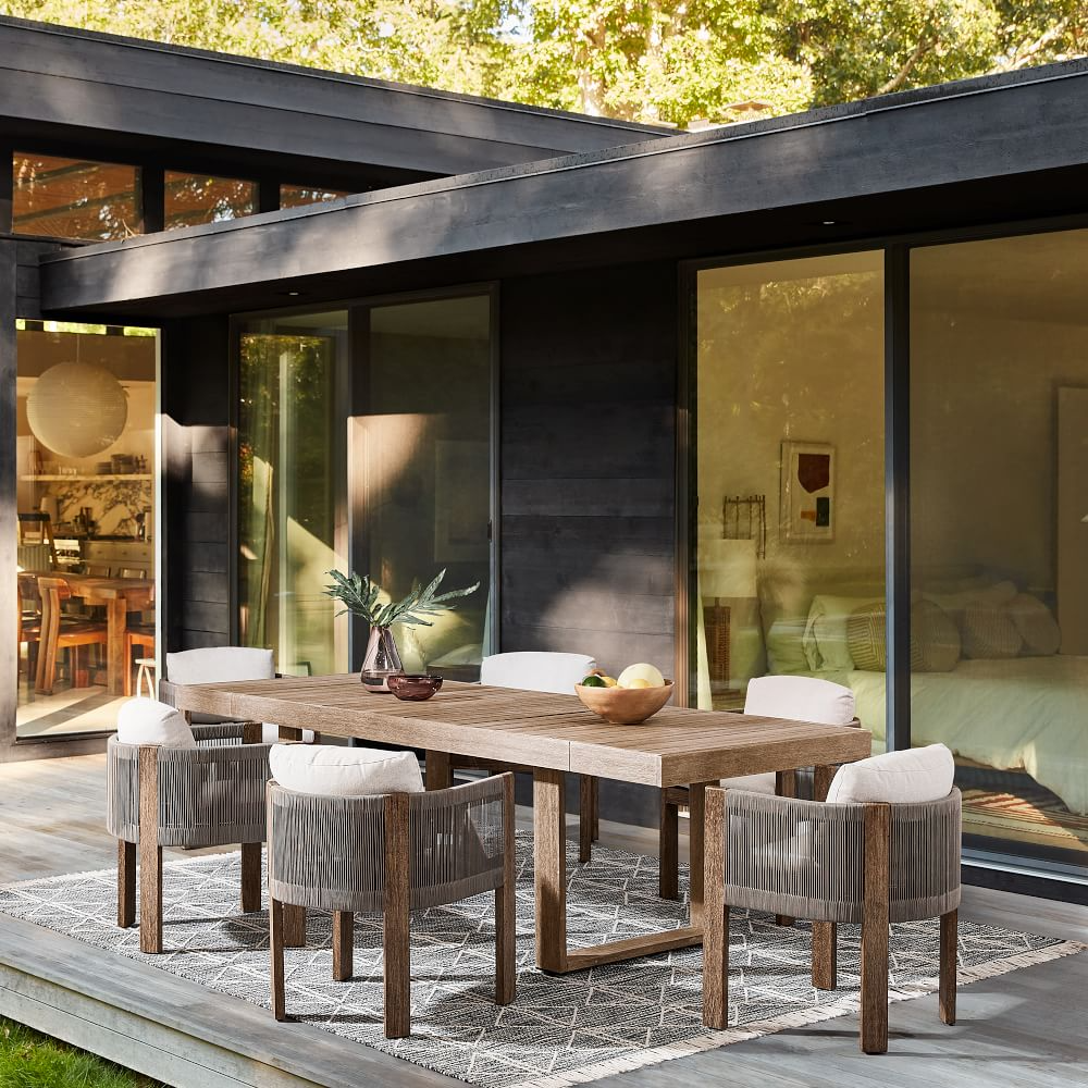 Enhance Your Outdoor Experience with Stylish Dining Sets