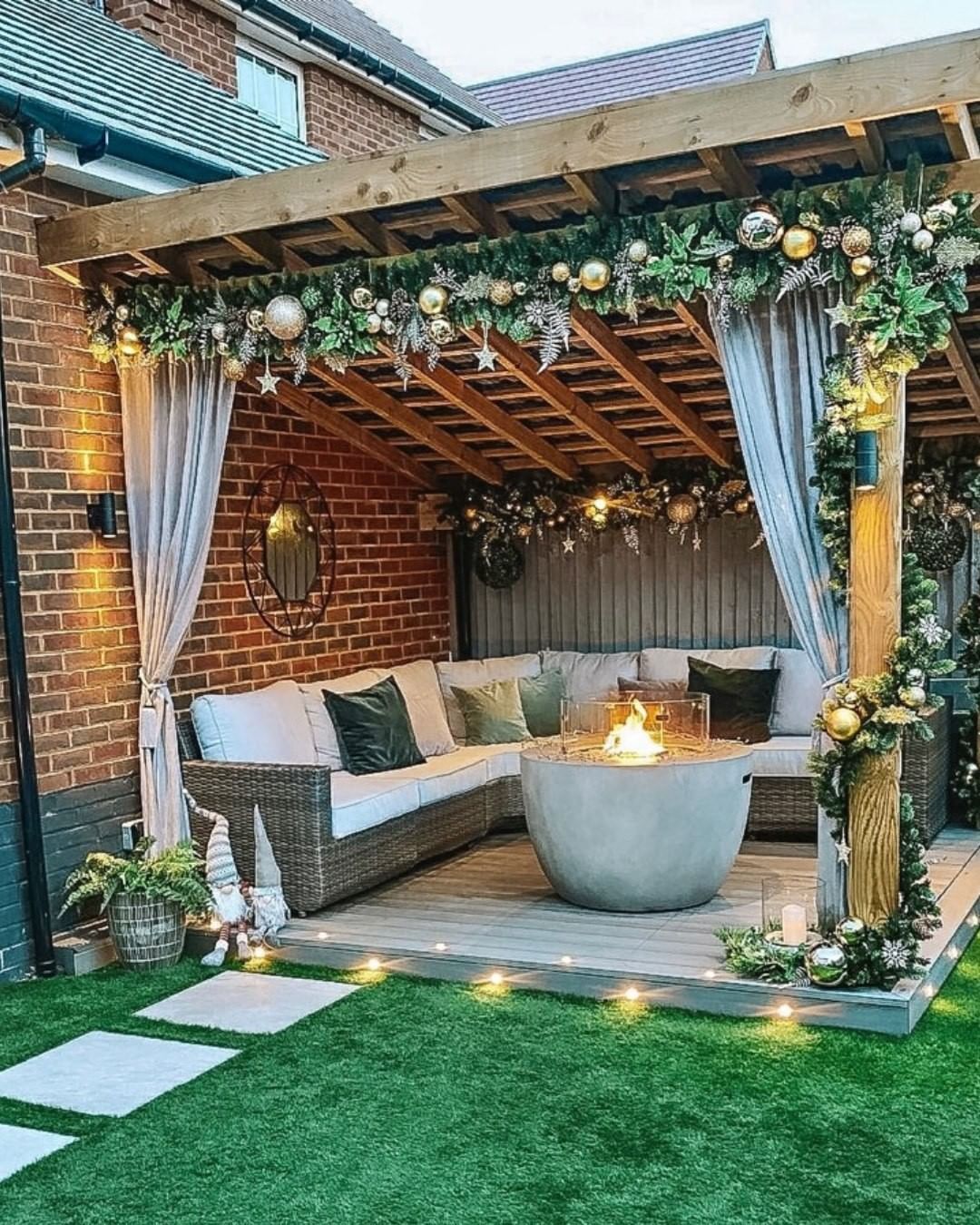 Enhance Your Outdoor Space with Beautiful Garden Seating