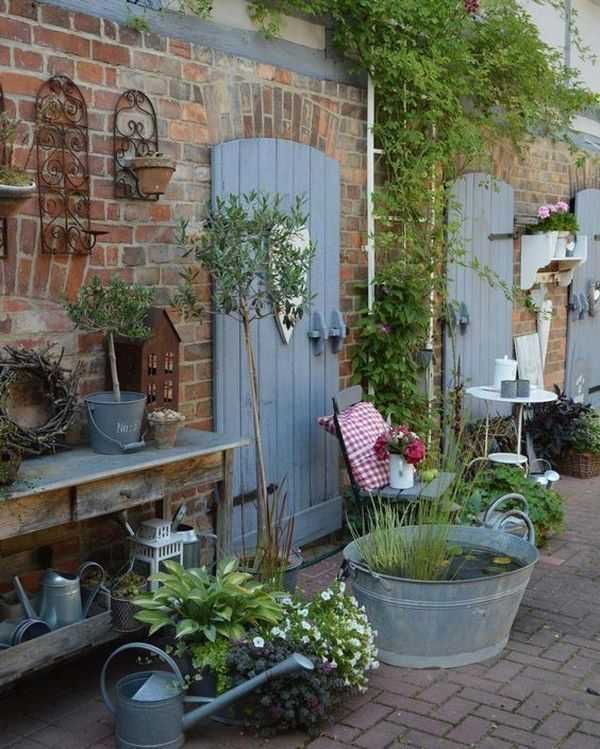 outdoor garden decor