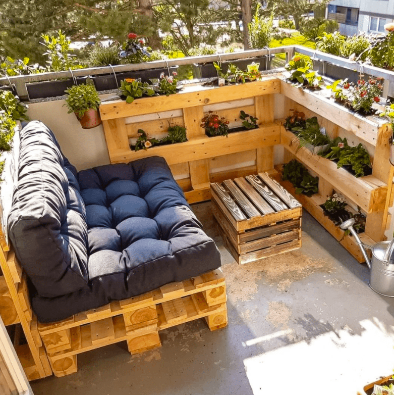 Enhance Your Outdoor Space with Stylish Balcony Furniture