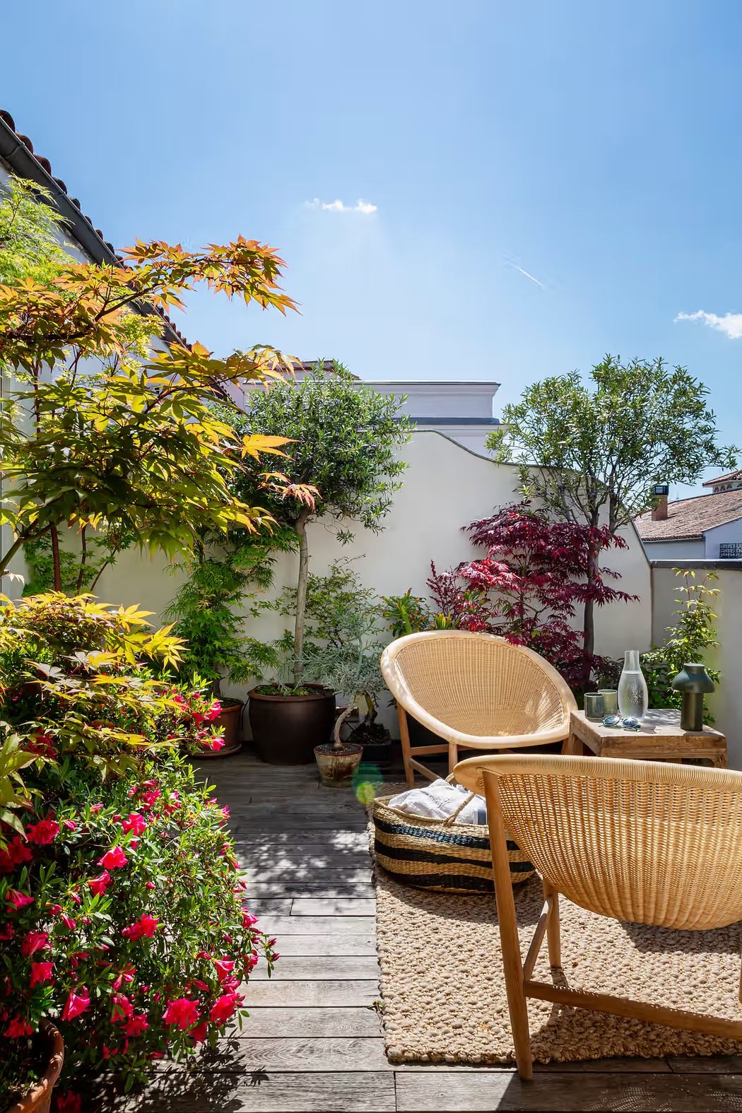 Enhance Your Outdoor Space with a Gorgeous Garden Patio Set