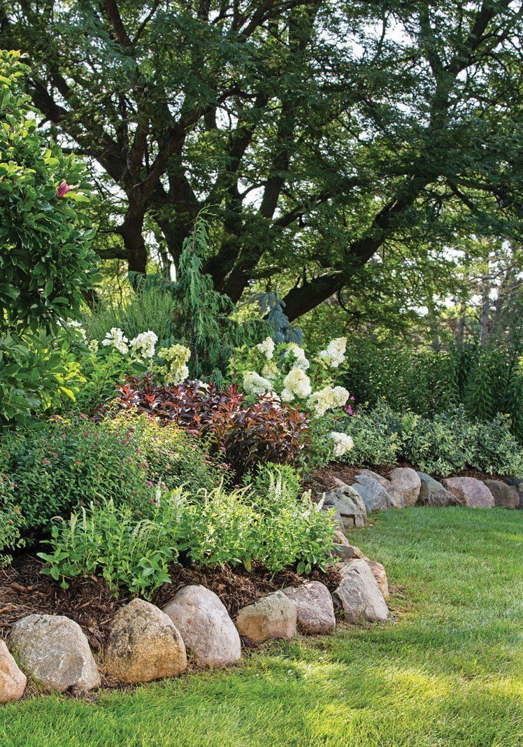 Enhancing Your Garden with Beautiful Landscape Edging