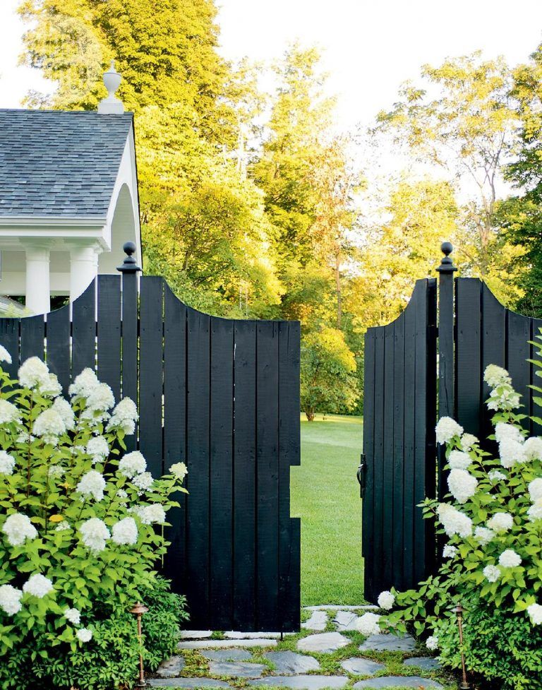 Enhancing Your Outdoor Space: The Benefits of a Backyard Fence