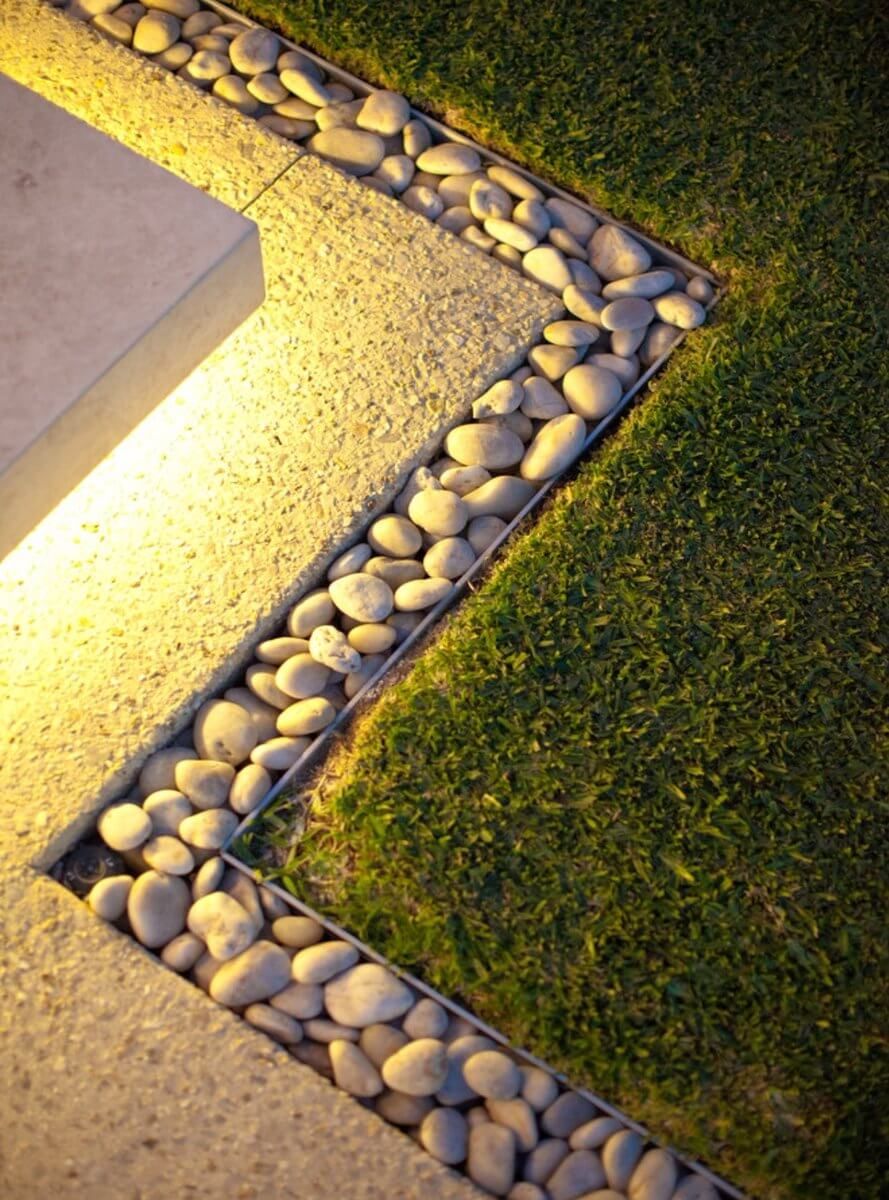 Enhancing Your Outdoor Space: The Importance of a Well-Defined Landscaping Edge