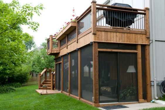 Enjoying the Outdoors in Style: A Guide to a Deck with Screened-In Porch
