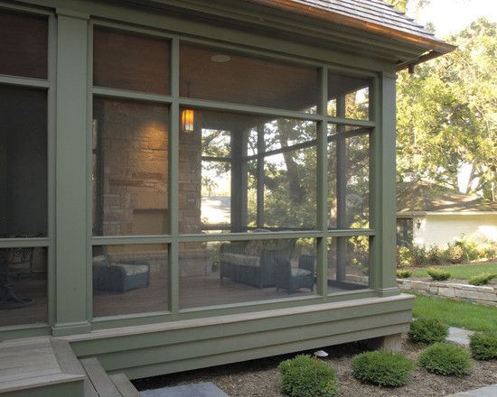 Exploring the Benefits of a Screened-In Porch for Your Home