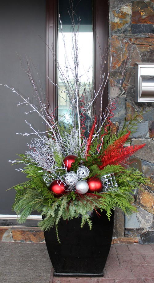 Festive Front Porch Decorations for Christmas