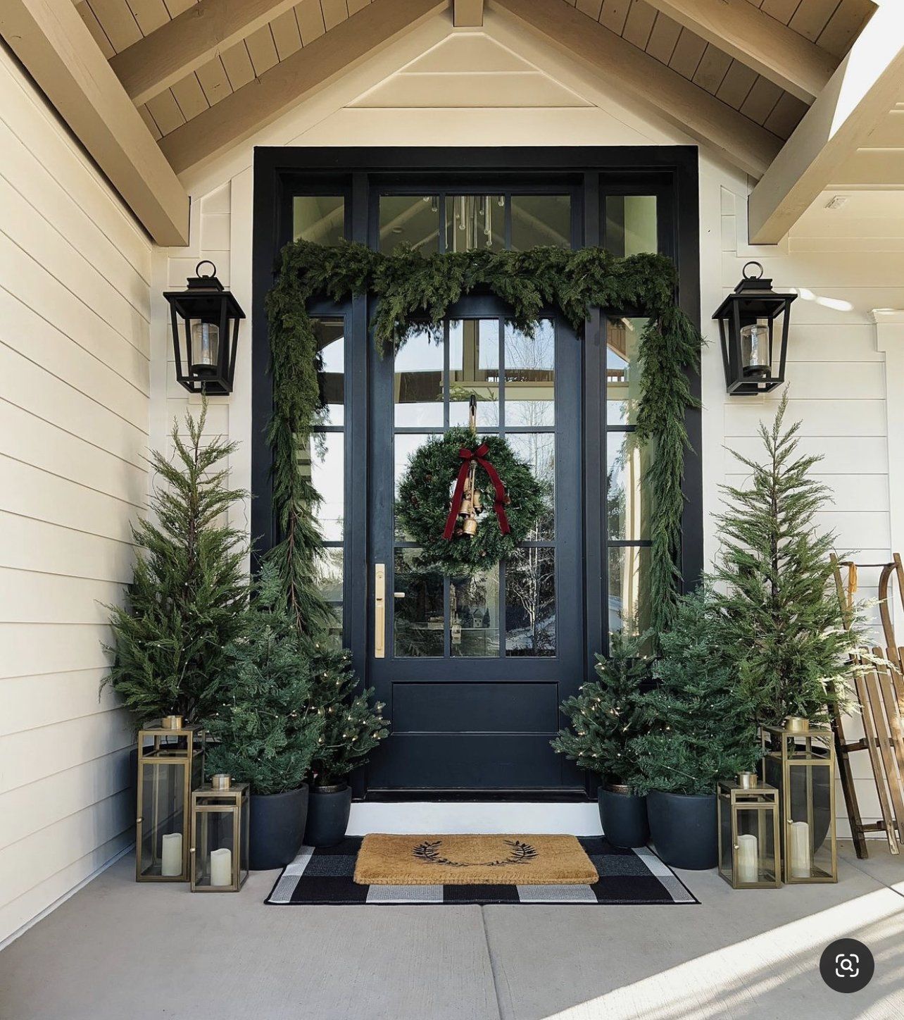 Festive Holiday Front Porch Decor Ideas for Christmas