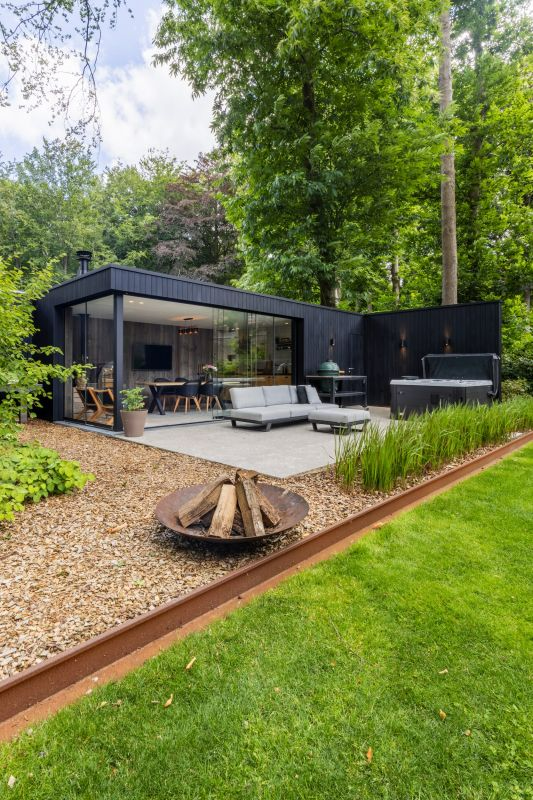 Futuristic Backyard Designs for a Modern Outdoor Oasis