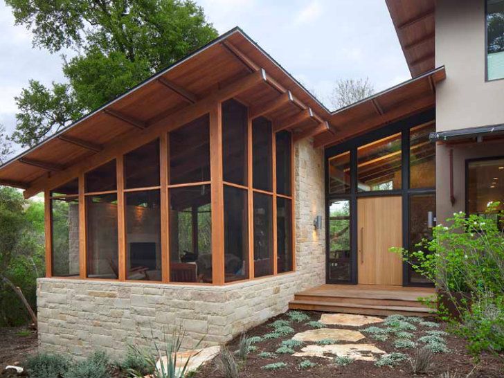 New Innovations in Screened-In Porches: A Contemporary Twist on Outdoor Living