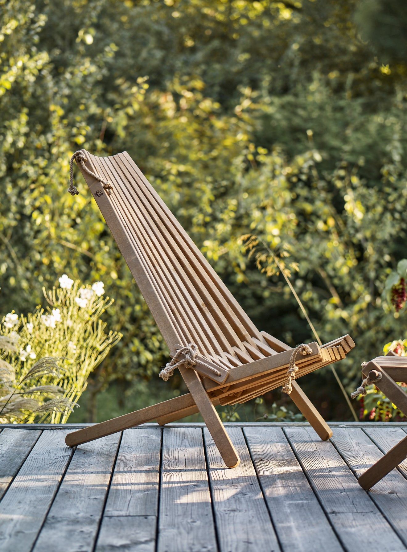 Relax and Unwind: The Ultimate Garden Recliners for Your Outdoor Oasis