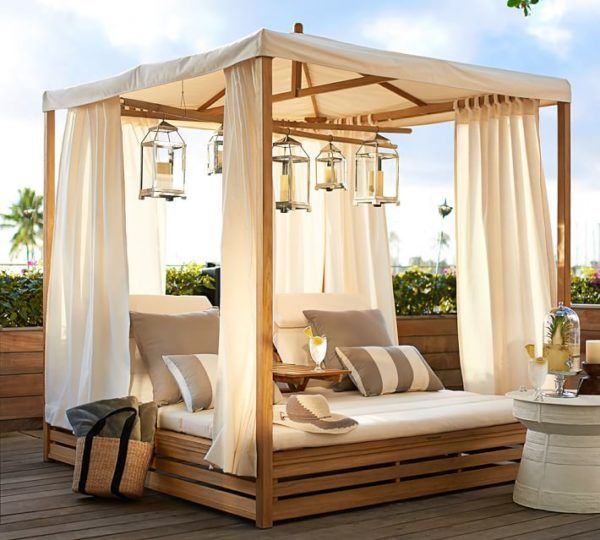 outdoor daybed with canopy