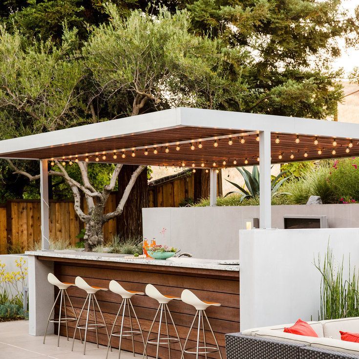 Revamp Your Outdoor Space with a Stylish Backyard Bar