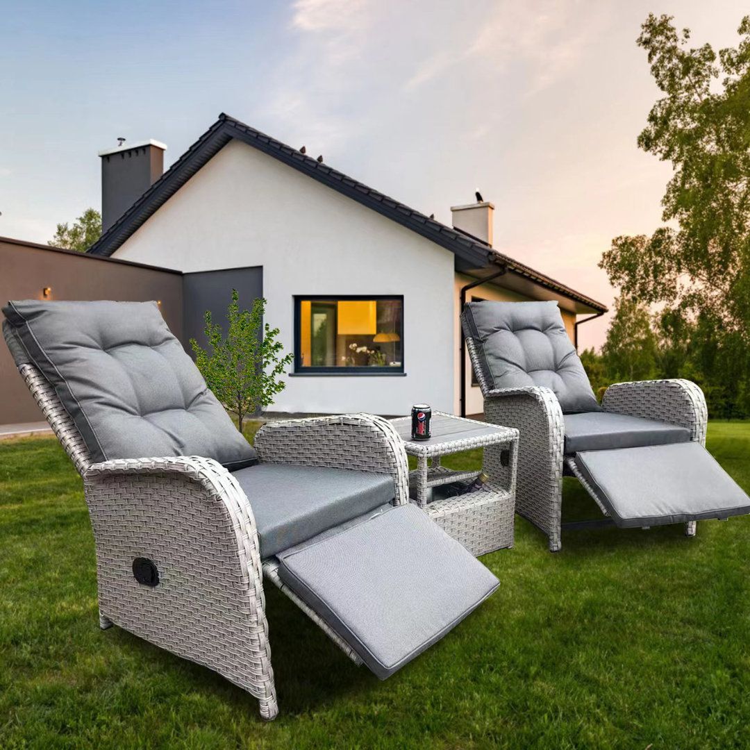 Soothing Seats: The Ultimate Comfort of Garden Recliners