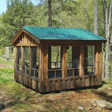 Stylish Outdoor Retreat: The Beauty of a Screened Gazebo