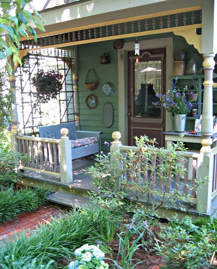 Stylish Ways to Elevate Your Front Porch Decor