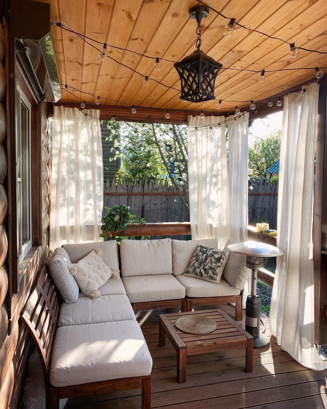 Stylish and Cozy Ideas for Enclosed Back Porches